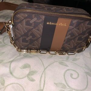 Michael Michael Kors Women's Jet Set Small Double Zip Crossbody Camera Bag